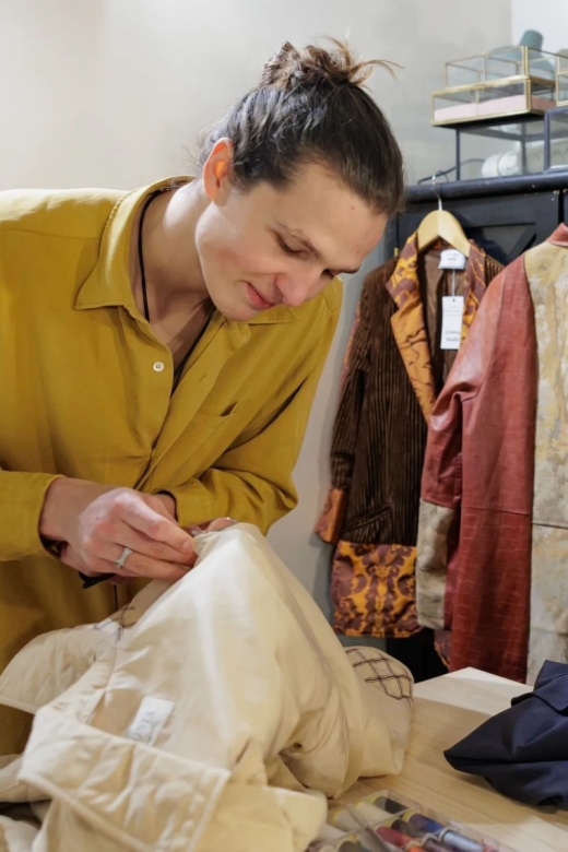 Paris: Couture workshop, upcycle your own jacket - Starting out with upcycling: learning before you cut