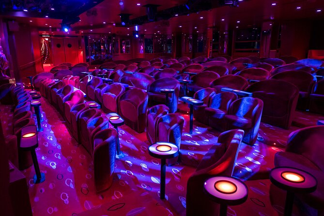 Paris Crazy Horse Cabaret Show - Paris After Dark: What the Totally Crazy show is really like
