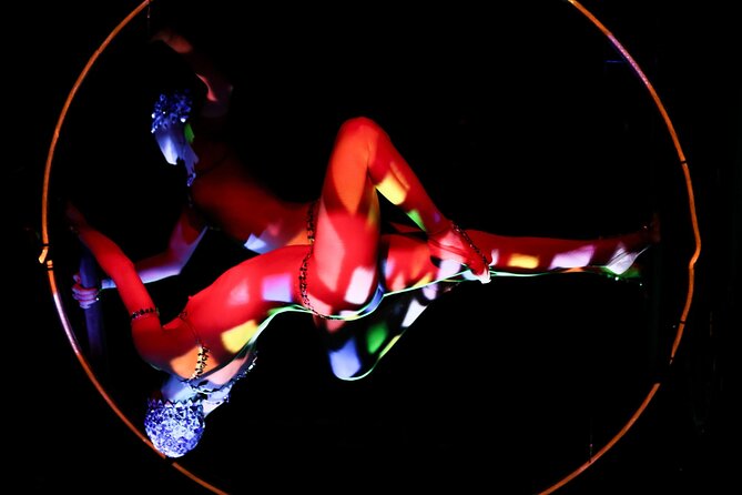 Paris Crazy Horse Cabaret Show - Showtimes and what 90 minutes of cabaret means for your schedule