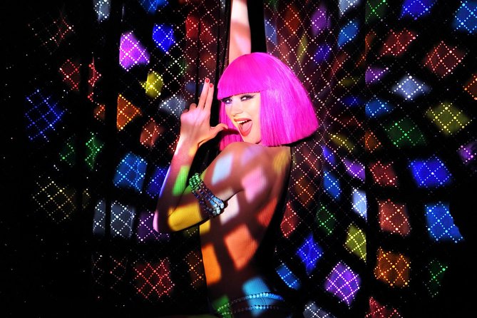 Paris Crazy Horse Cabaret Show Champagne & macarons - Seating and atmosphere: intimate, close, and sometimes tricky