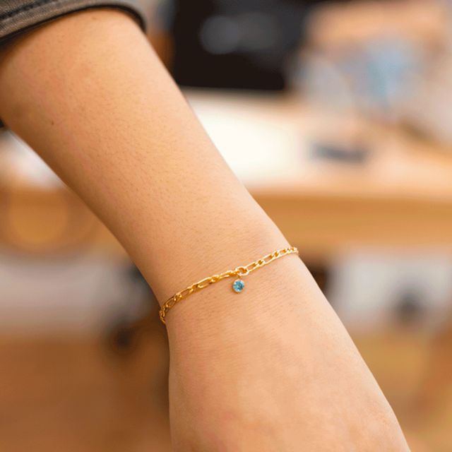 Paris: Custom Permanent Bracelet Crafting Experience - The soldering moment: permanent fit, real-world consequences