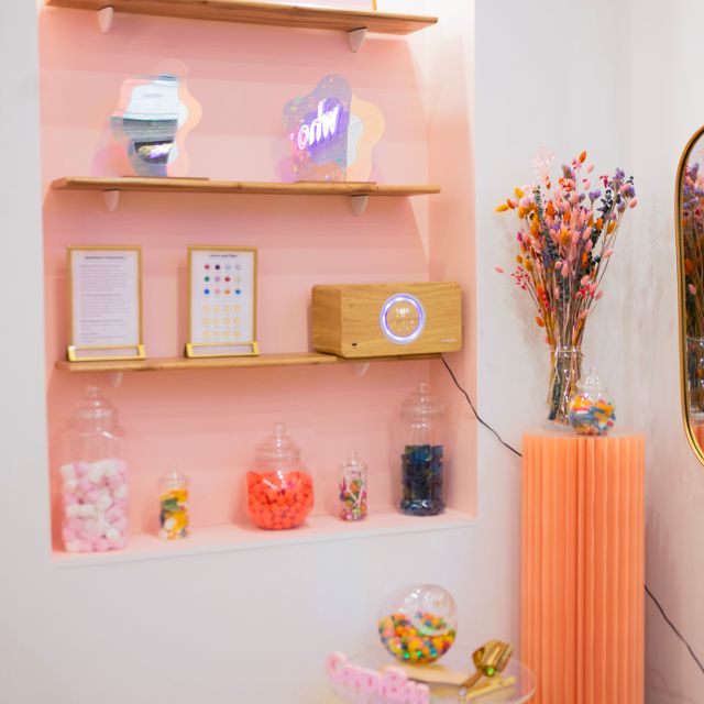 Paris: Custom Permanent Bracelet Crafting Experience - Inside the boutique: what your 15 to 20 minutes actually looks like