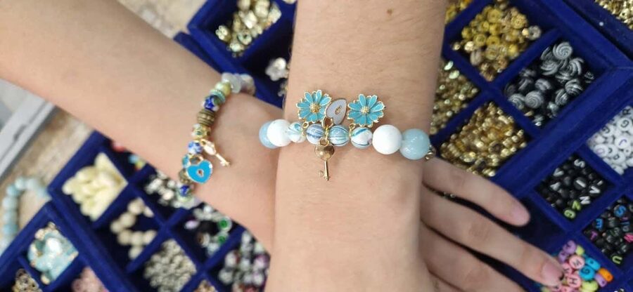 Paris: Custom Souvenir Bracelet Workshop - Where It Happens: Boutique My Nice Bracelet, Right Where You Need It