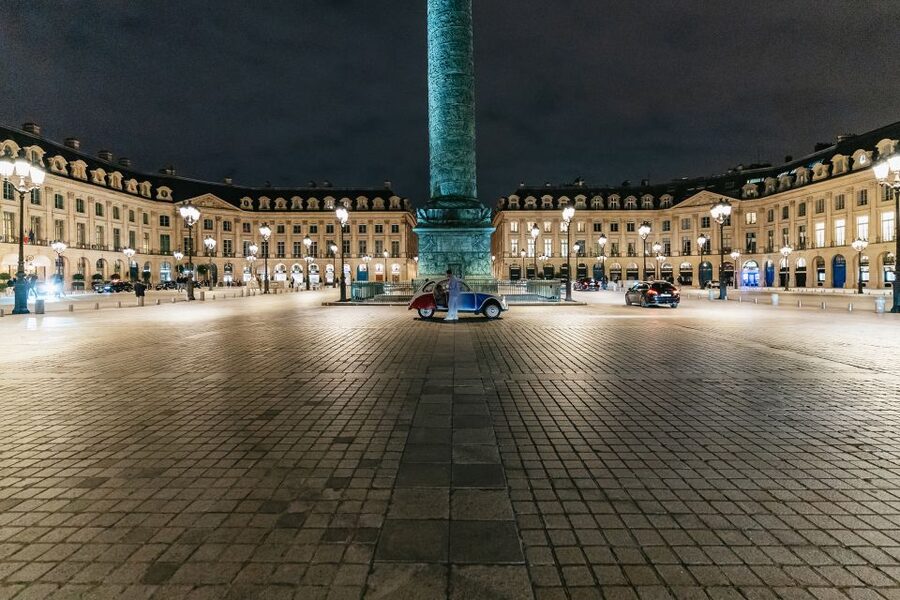 Paris: Discover Paris by Night in a Vintage Car with a Local - Photo Stops, Quiet Corners, and Why Guides Matter Here