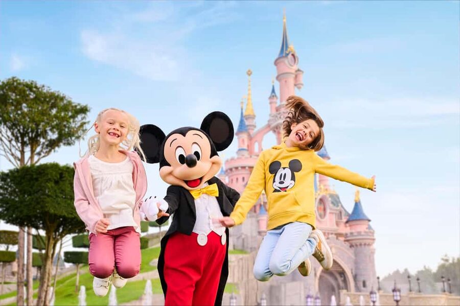 Paris: Disneyland Paris Ticket with Transfer - Key things to know before you go