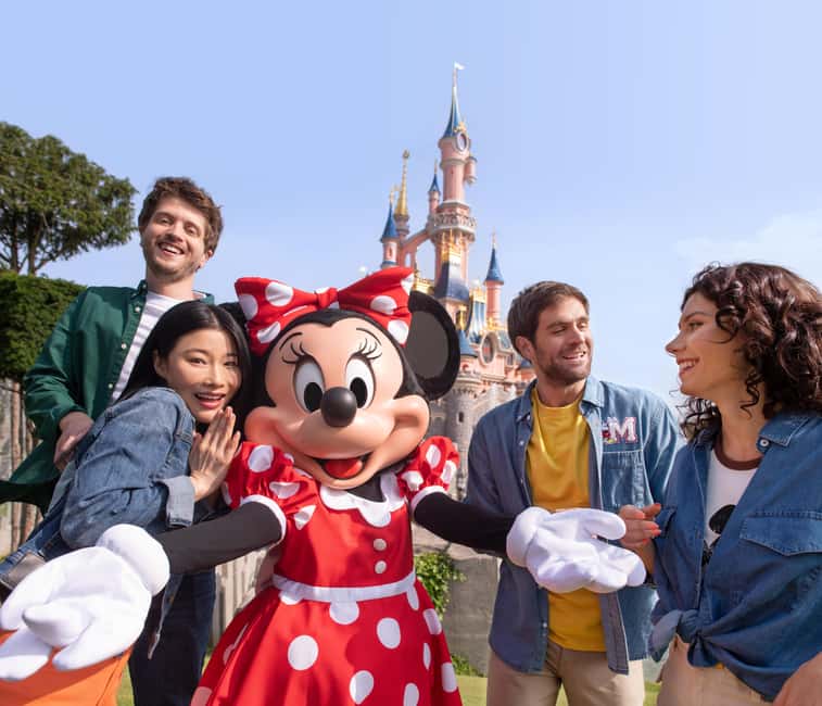 Paris: Disneyland Paris Ticket with Transfer - The real itinerary: hotel pickup, ticket check-in, park time, then return