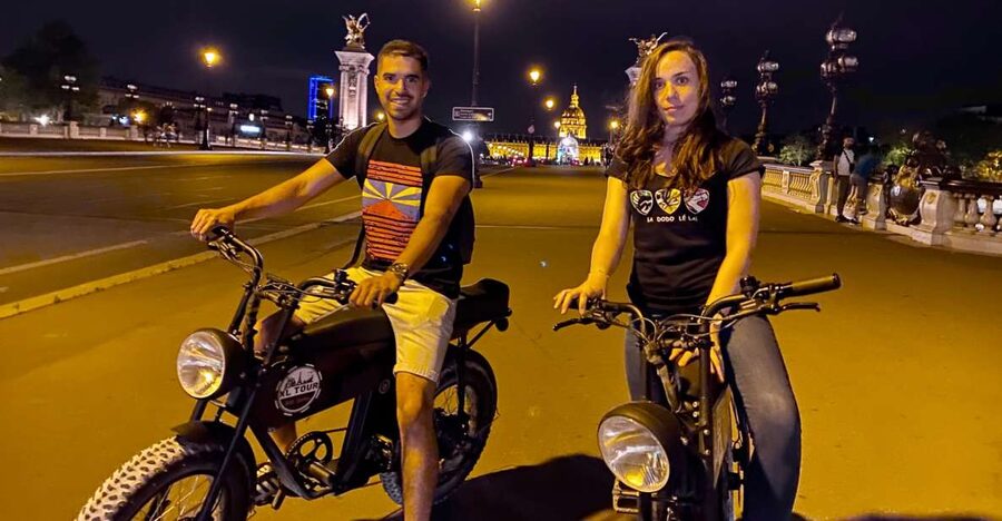Paris: Eiffel Tower and Notre Dame Night Tour by E-Bike - Night Lights, Quiet Streets: Why the E-Bike Works in Paris