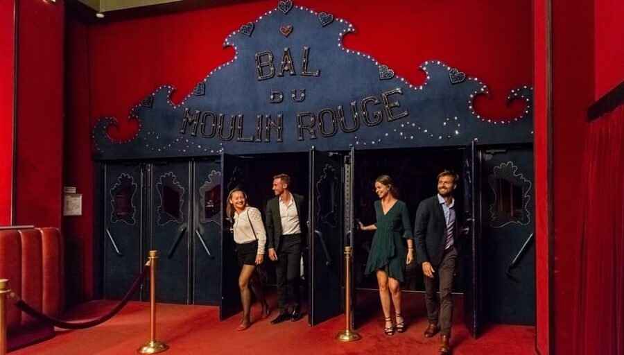 Paris: Eiffel Tower Dinner Cruise with a Moulin Rouge Show - Price and Value: Is 353 Per Person Worth It?
