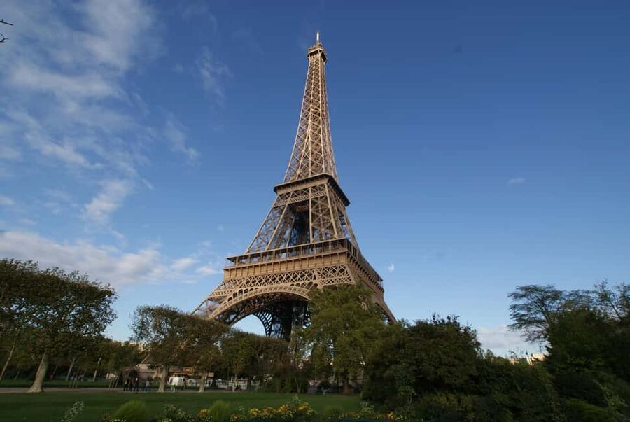Paris: Eiffel Tower Elevator 2nd Level and Summit Access - Should you book this Eiffel Tower elevator and summit access?