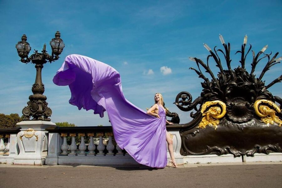 Paris: Eiffel Tower Glamor Photoshoot with Dress Options - Weather, timing, and practical tips to get the best results