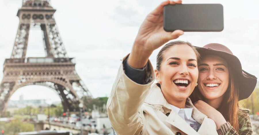 Paris: Eiffel Tower Hosted Tour, Seine Cruise and City Tour - Trocadéro to Eiffel Tower: Views Plus Real Paris Details