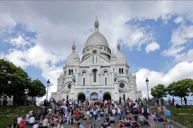 Paris Eiffel Tower, Notre Dame, Louvre and Montmartre Guided Tour - Meeting Point, Pace, and How the Day Flows