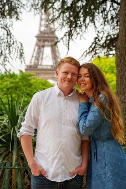 Paris: Eiffel Tower Photoshoot with a Professional - Quick reasons this Eiffel Tower photoshoot works so well
