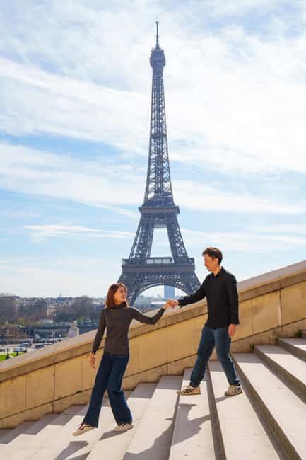 Paris: Eiffel Tower Photoshoot with a Professional - FAQ