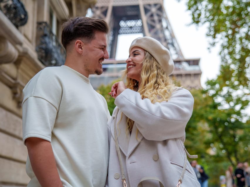 Paris: Eiffel Tower Photoshoot with a Professional - Price and value: how $29 per group can actually make sense