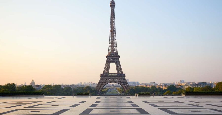 Paris: Eiffel Tower Summit Access Tour and River Cruise - What your English host actually adds