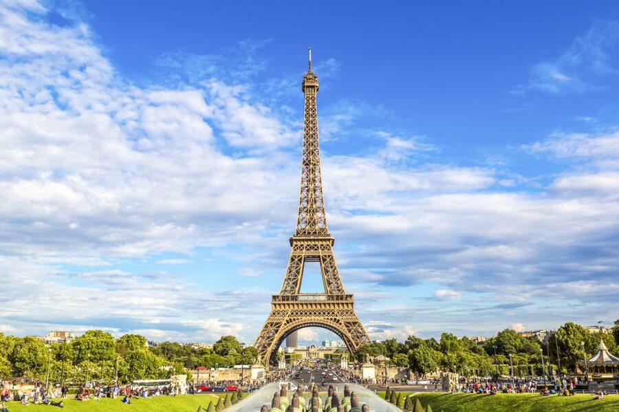 Paris: Eiffel Tower Tour & Seine River Cruise Tour - Seine River cruise: how the hour “locks in” what you saw from above