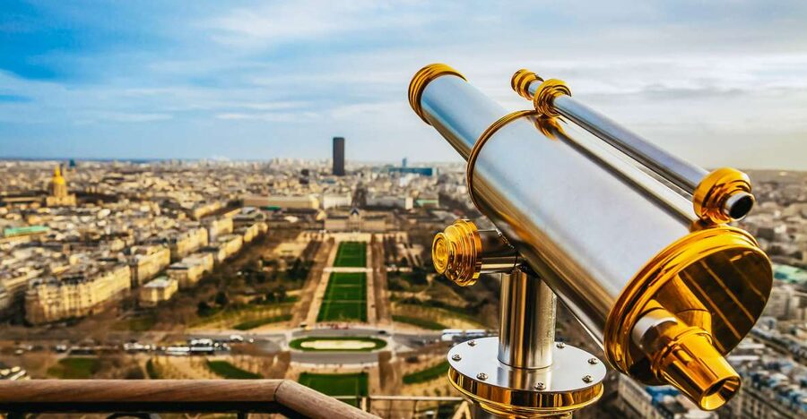 Paris: Eiffel Tower Tour with Summit or 2nd Floor Access - Why a guided Eiffel Tower visit actually feels worth it