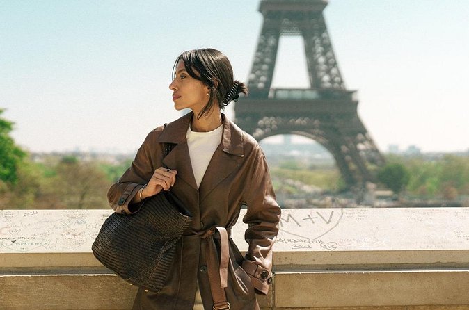 Paris: Eiffel Tower Vintage Photoshoot - Built Around One Icon, With Room to Improve