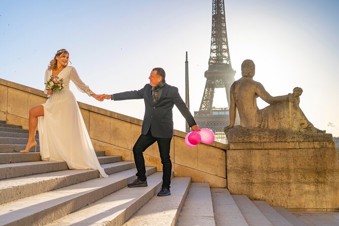 Paris Eiffel Tower Vows Renewal Ceremony - Photoshoot and Video - Trocadéro Gardens ceremony: officiant-led and photo-supported