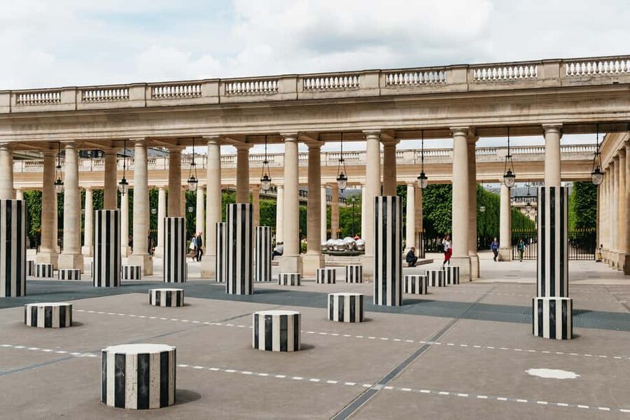 Paris: Emily TV Show Locations Guided Walking Tour - Pont des Arts: The Photo Stop That Makes the Seine Make Sense