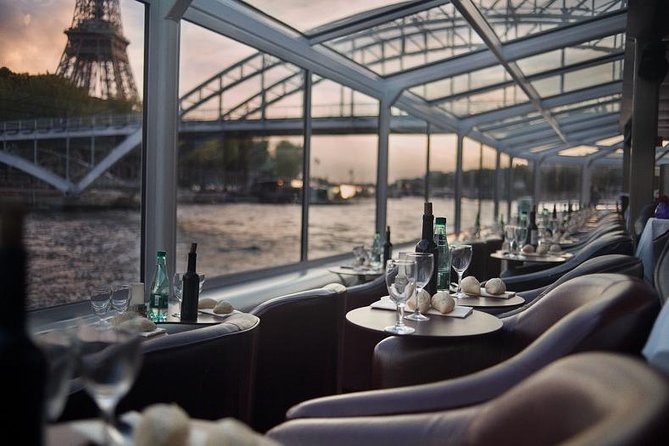Paris en Scene 3 Course Seine River Dinner Cruise - Where you meet at Pont de Bir-Hakeim (and why it matters)