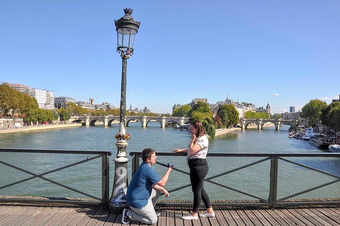 Paris Engagement Proposal Private Walking Tour with Professional Photographer - Who this proposal tour is best for
