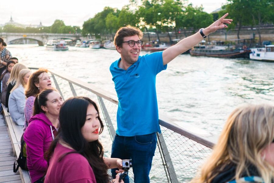 Paris: Evening Bike and Boat Tour - Price, included gear, and what you still need to bring