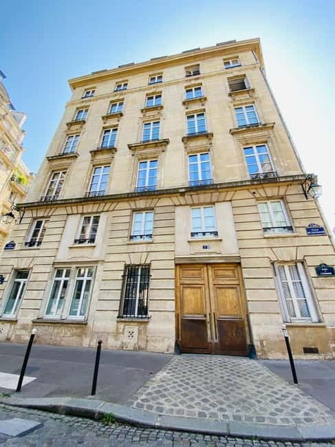 Paris: Explore the City Like Emily Tour - Filming Locations - Gabriel’s restaurant: romance scenes, food talk, and how the guide sets the mood