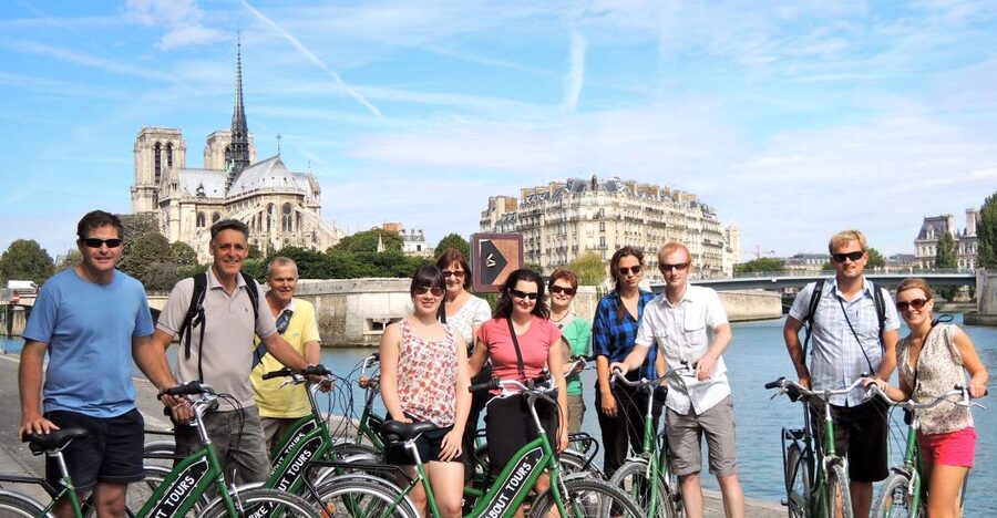 Paris: Famous Monuments Cycling Tour - Paris by bike lanes: why this tour feels efficient