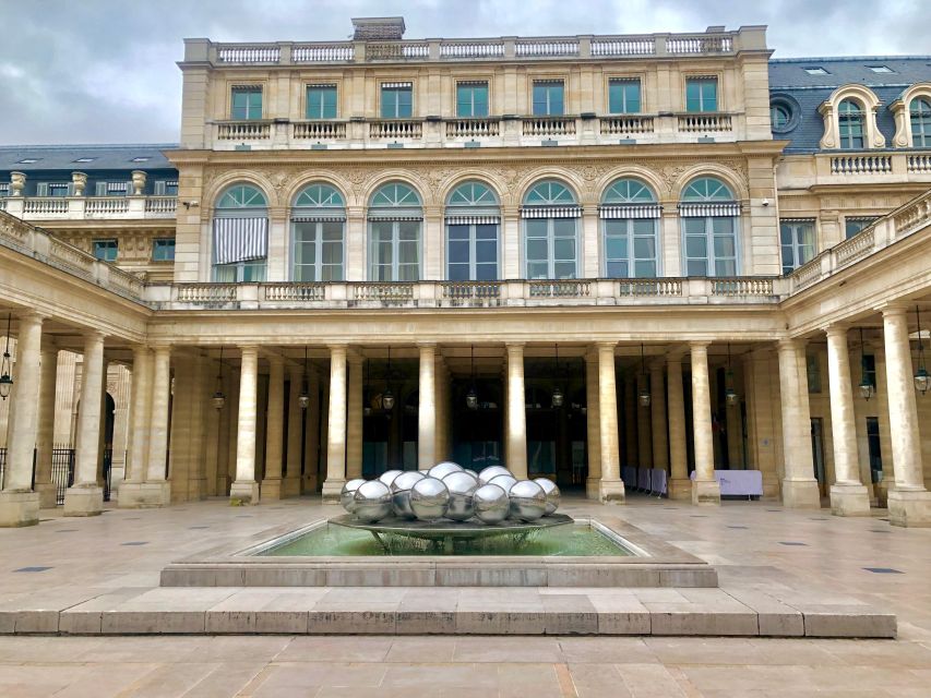 Paris: Fashion History Walking Tour in the Heart of Paris - Shopping direction, vintage finds, and how to use the tips