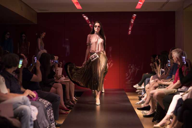 Paris: Fashion Show at Galeries Lafayette Haussmann - What makes it worth your time