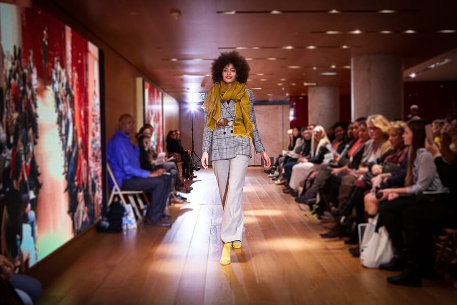 Paris: Fashion Show at Galeries Lafayette Haussmann - Your show timeline, and how the schedule shifts