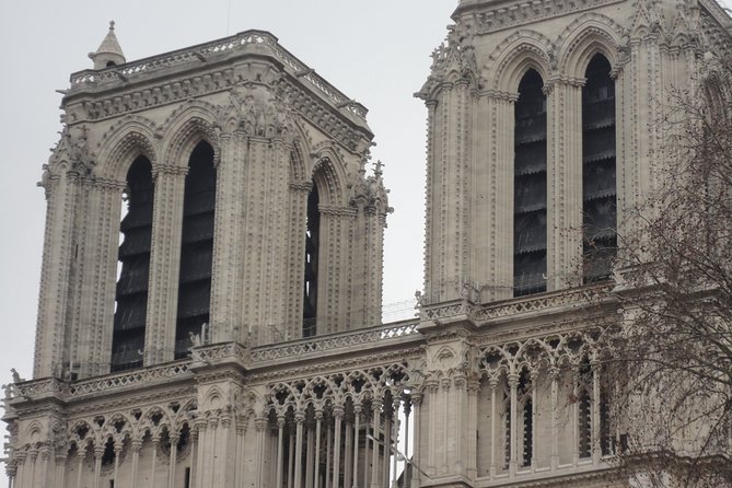 Paris First Time Private Tour with Notre Dame, Montmartre & Arc de Triomphe - A Seine stop that actually gives you time to look