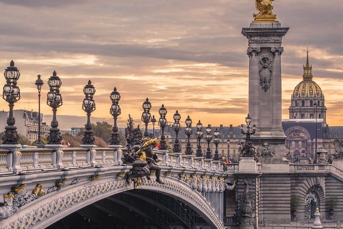 Paris First Time Private Tour with Notre Dame, Montmartre & Arc de Triomphe - Arc de Triomphe with admission included: the payoff view