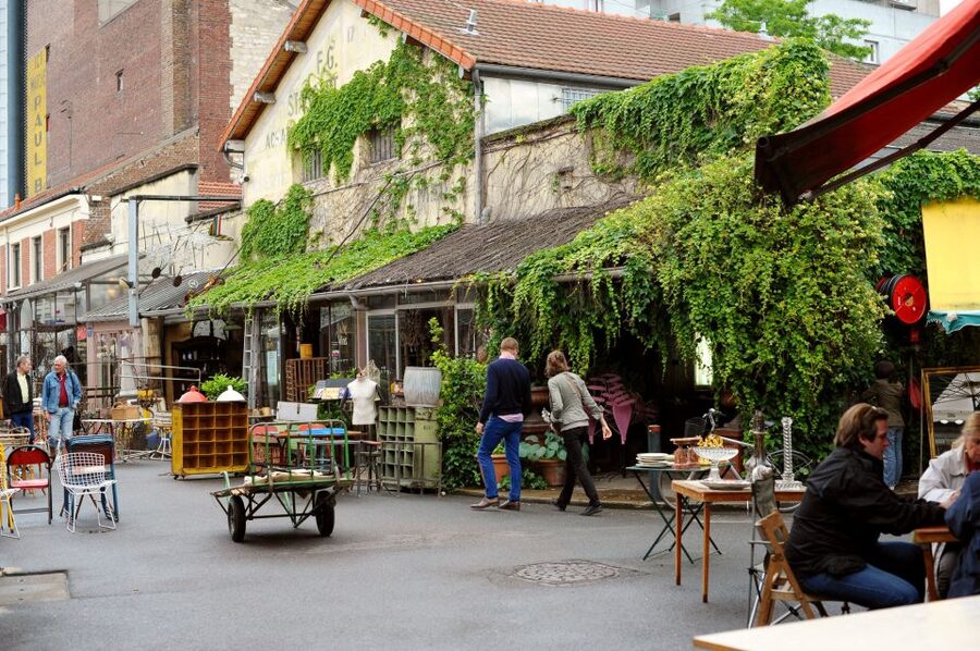 Paris: Flea Market Insider's Tour in Extra-Small Group - How short timing still helps you leave with real wins