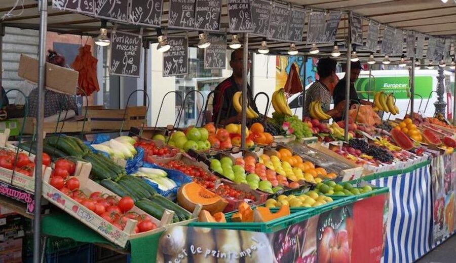 Paris: Food Market Tour in Bastille - Market edge stops: art and cookshops
