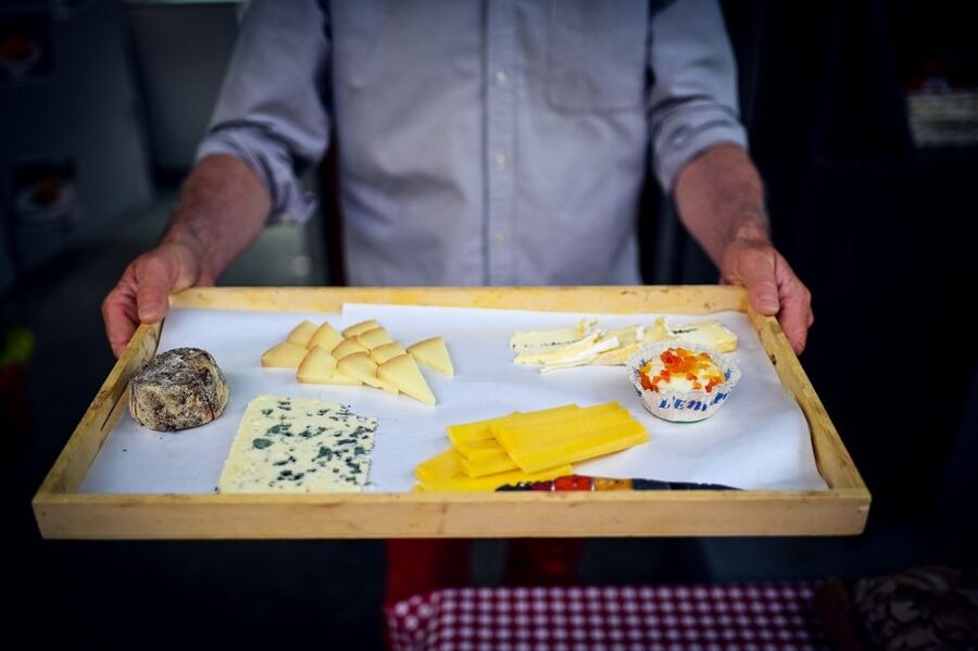 Paris: Food Tour in Le Marais with Tastings - Cheese, Wine, and a Very Specific Croque-Monsieur Lunch