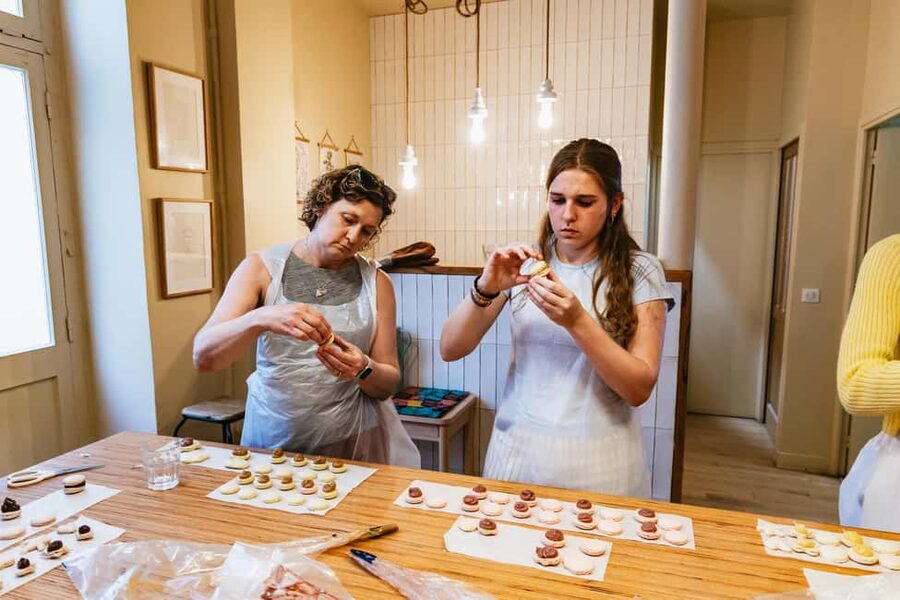 Paris: French Macaron Culinary Class with a Chef - Assembling and Taking Home a Box