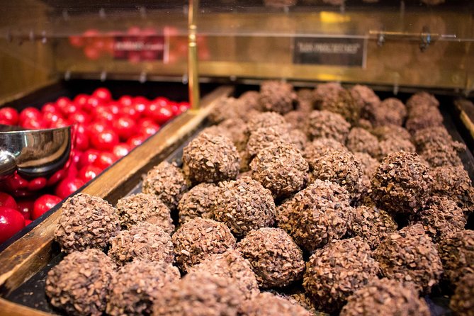 Paris French Sweets Tasting Tour with Pastries and Chocolates - The 3-hour pacing: meeting, tasting stops, and a smooth finish