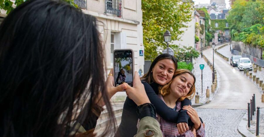 Paris: Full-Day Custom Tour with Local Guide - Le Marais: guided wandering, shopping time, and snack strategy
