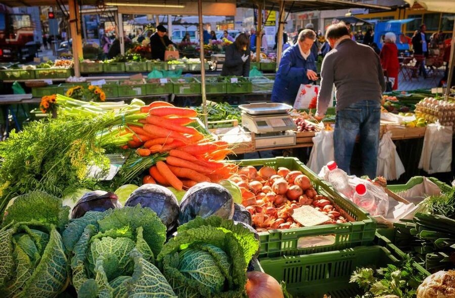 Paris: Gastronomic Private Walking Tour with Food Tastings - Choosing Your Savory Bites: How the Menu Feels in Real Life