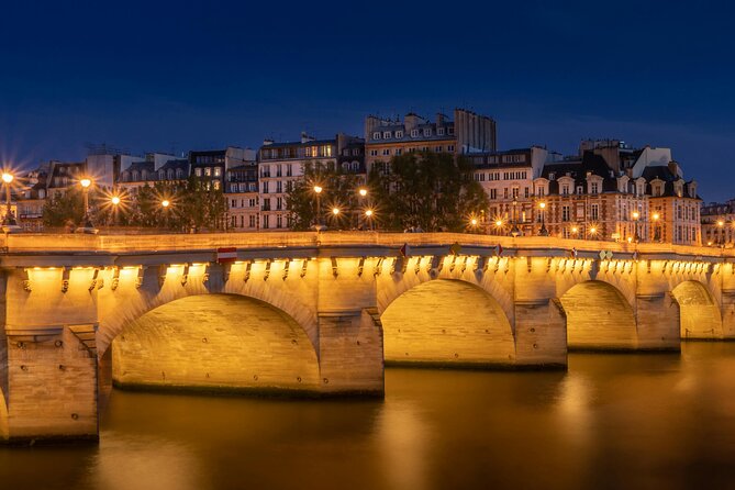 Paris Ghosts and Dark Stories Tour - Rue de la Cité: Wandering Nun and the power of narrow streets