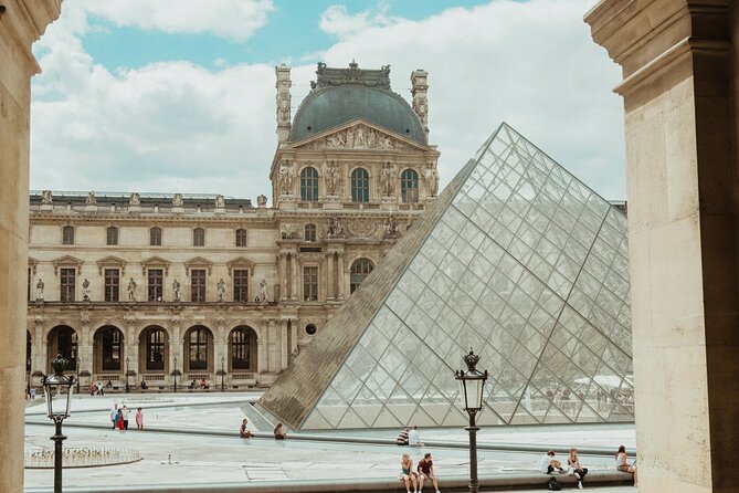 Paris Gourmet Food Tour and Louvre Museum Guided Tour in 1 Day - Morning Game Plan: How the Food Tour Is Set Up
