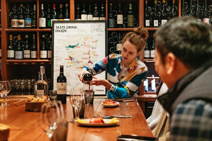 Paris: Gourmet Food Tour with Over 10 Tastings and Wine - A Louvre-area walking food tour that actually feeds you