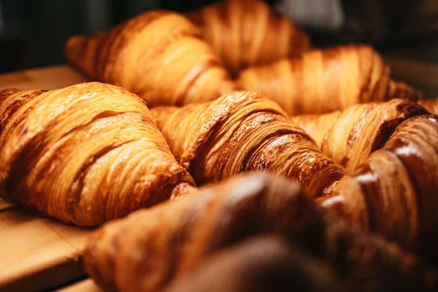 Paris: Gourmet Food Tour with Over 10 Tastings and Wine - Should you book this Paris gourmet food tour?