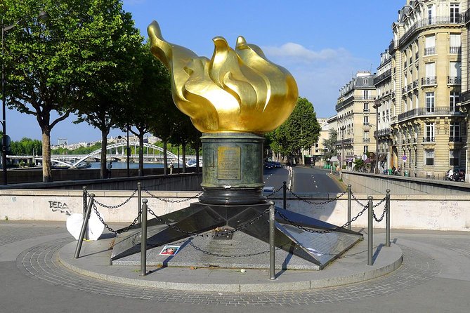 Paris Gourmet French Delicacies Food Tour in Eiffel Tower Area - Alcohol Included: How to Pace Yourself Without Losing Taste