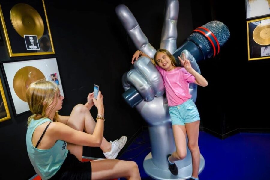 Paris: Grèvin Wax Museum and Seine River Cruise Tickets - What you’ll actually see at Grévin (it’s more than pop stars)