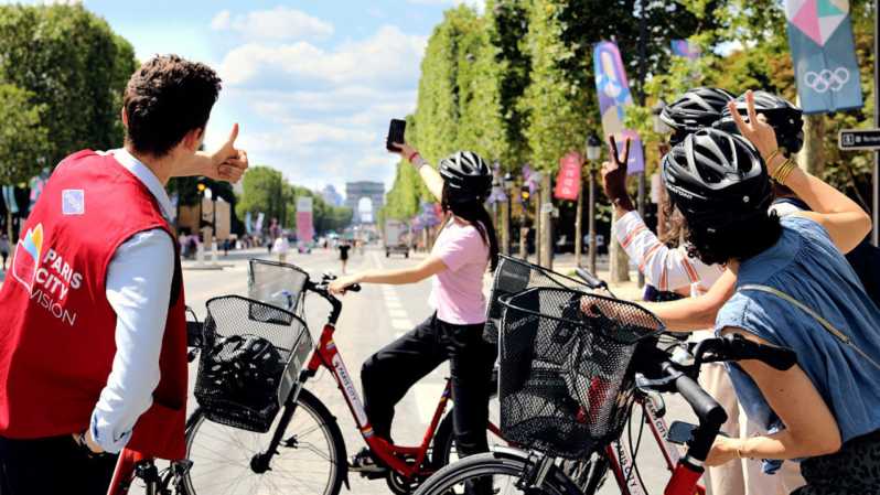 Paris Guided Bike Tour - Key highlights