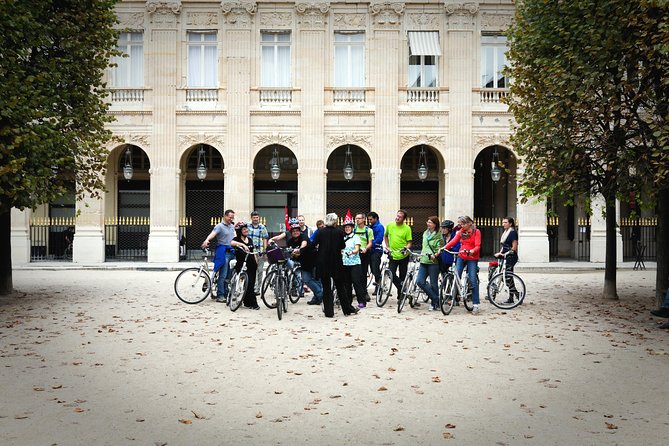 Paris Guided Bike Tour – Le Marais and Île de la Cité Hidden Gems - Small group comfort, helmets, and traffic support that matters